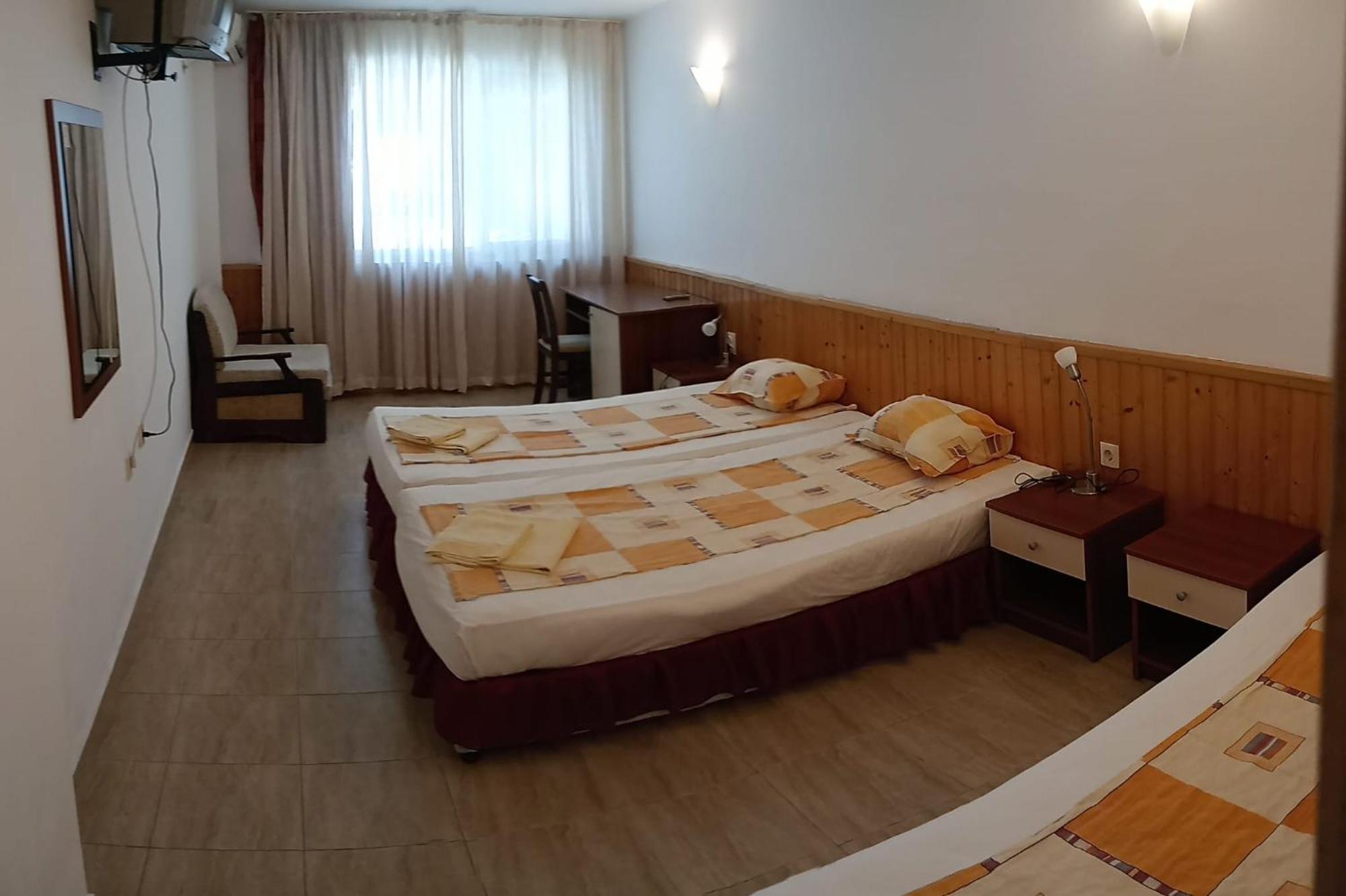 Family Hotel Primo Primorsko Dış mekan fotoğraf